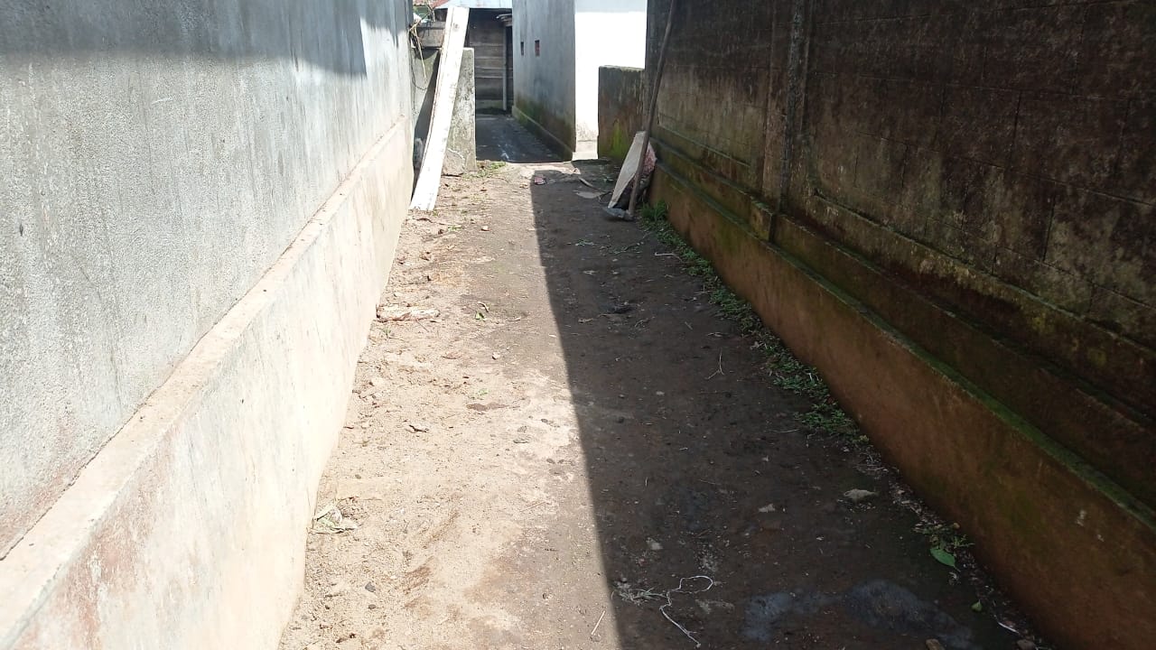 Rabat Beton Gang Desa Bayung Cerik